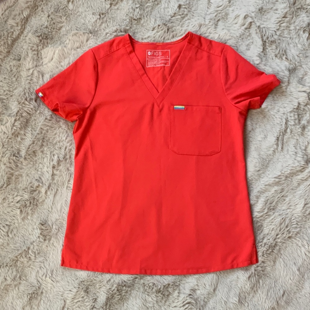 Figs Hibiscus Catarina Scrub Top small